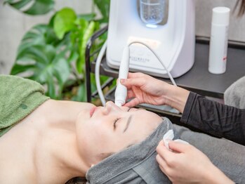 アンリミットワオ 表参道店(Une limit WAO!)の写真/【オーダーメイドポアクレンズ8,800円】どんなお肌にもぴったり♪毛穴の黒ずみや詰まりを徹底改善！