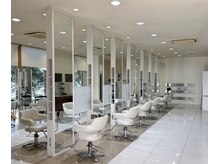 ミーサ 可児店(MYSA)の雰囲気(美容院と併設しているので、ヘアーとの同日施術が可能です。)