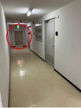 ツインネイル 塩釜口店(twin.nail)/◯の階段を登ります