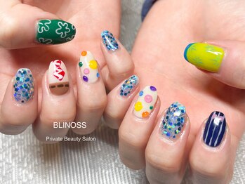 ブリノス(BLINOSS)/リゾートお出かけネイル♪