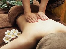 フェイシャル/アロマボディマッサージで肌改善と癒しの時間を。