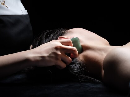 モミン(MOMI.N)の写真