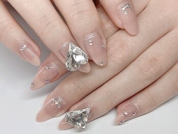 アーラ バイ ヴィアルーチェ(aLa by VIALUCE)の写真/カスタマイズ可能なチップや自然な付け心地の人工爪で自分史上一番可愛い私へ♪モテ可愛ネイルで華やかに♪