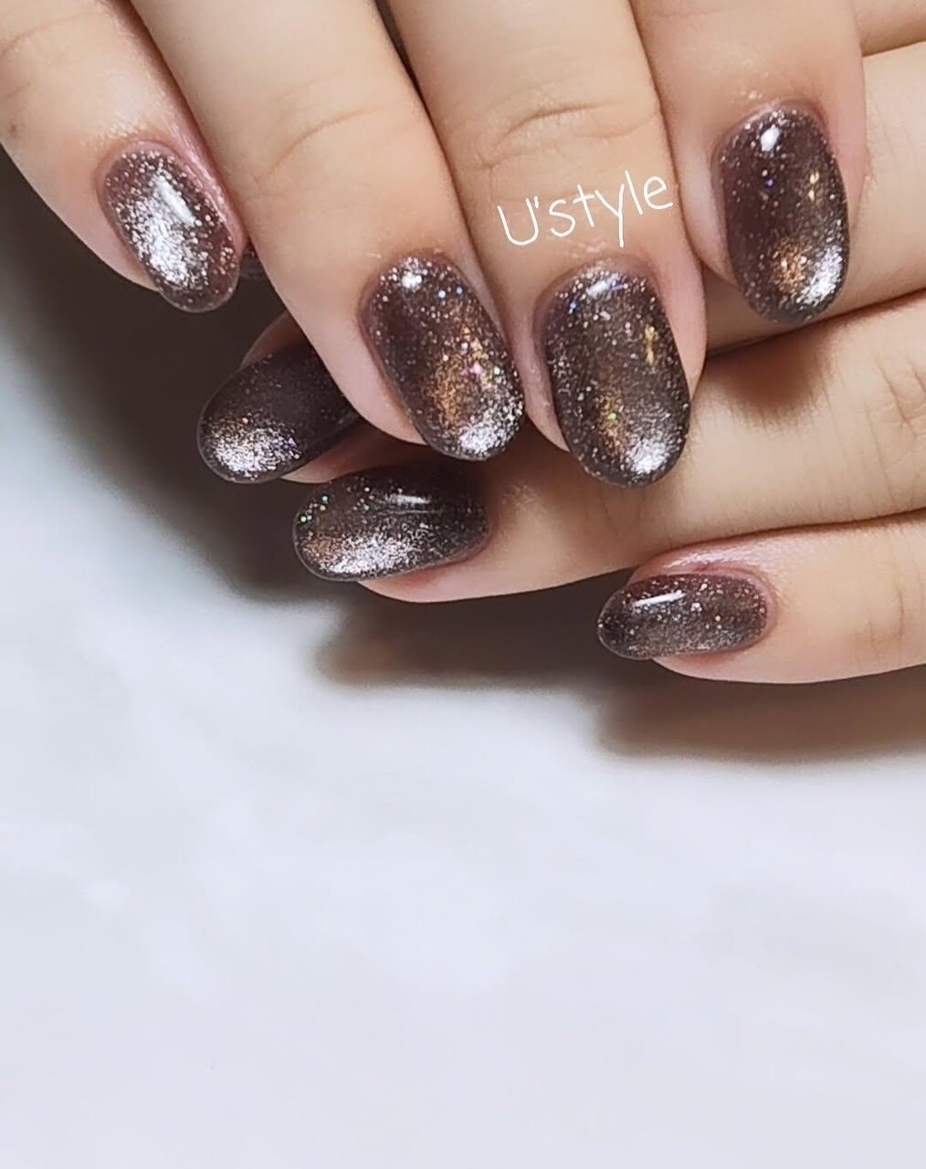 くすみグレージュうずらニュアンスネイル シルバーラメ ミラー 韓国