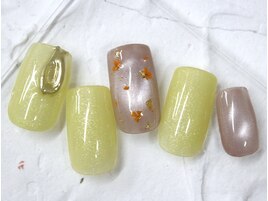 4月アンスリーアート　¥7,000