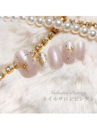 キラキラ華やかネイル