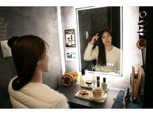 オアシス(Oasis)/個室内でメイクもOK