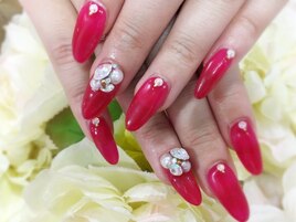 永遠のトレンド☆レッドネイル