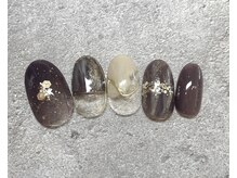 アミュレット(AMULET)/11月定額　6050円(税込)