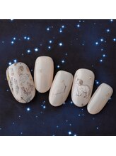 ラ カゼッタ(La casetta)/手描き星座ネイル