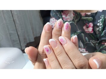 ミーレン ネイルサロン(Miren)/春ピンク色貝殻ネイル