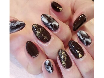 ジェイノヴァール(Jnovart)/