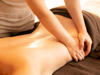 サロンカーム(Calm)/オイルで腰回りもしっかりと