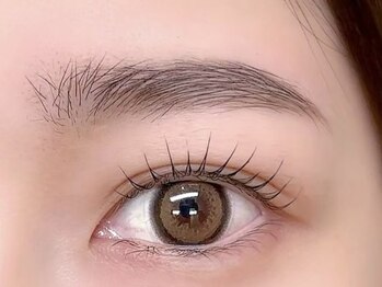 ケイトステージラッシュ 池袋店の写真/美眉スタイリングで黄金比の垢抜け眉毛♪似合う美眉毛でお手入れ/朝のメイクも楽ちん!誰から見ても可愛い♪