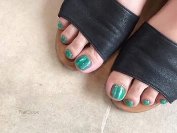 ネイル ドゥ 岡山駅前店(Nail Doux)/ニュアンスグリーンフットジェル