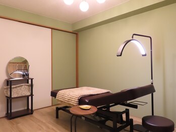 セレネ(Selene)/eye&waxroom♪