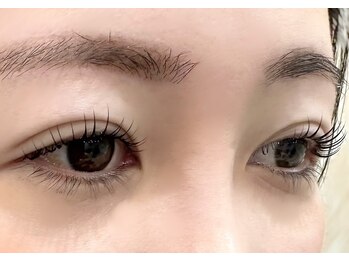 ティンク(Tink)/まつげパーマ　カール　束感