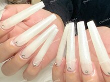 ノア ネイル(Noa Nail)/Maxロング　白　キラキラ