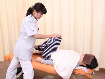 大川カイロプラクティックセンター いけがみ整体院/施術|関節の調整