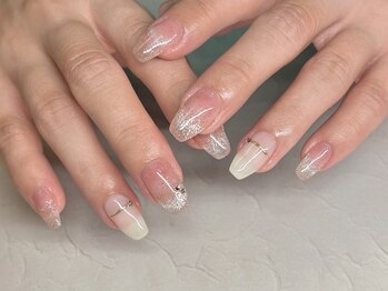 エルマナ ネイル(Hermana NAIL)/マグフレンチ　¥9,000