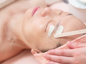 サロン ド フルール(Salon de Fleur)の写真/【完全個室×都度払いOK】顔脱毛で垢抜け★毛穴の角栓、黒ずみ、角質にアプローチしお肌がツルツルに♪