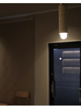 ネムリ バイジェン(nemuri by gen.)/サロン内の様子