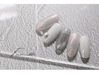 ファミーユ 池袋東口店(Famille)/長さ出し&選べるデザインMコース