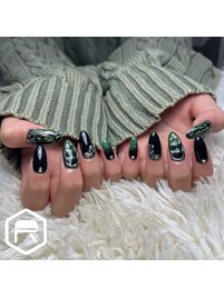 グリーン×ブラック