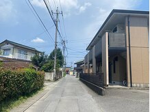 ダンディスター 前橋店/【茶色と白のアパート】が目印