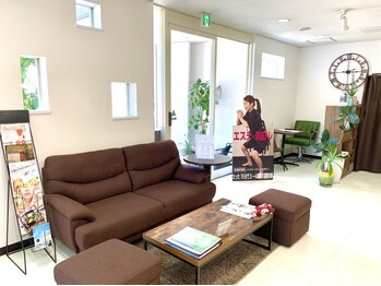 リズ(Liz)/アットホームな雰囲気の店内