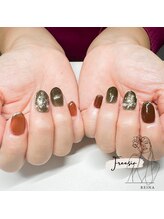 フリージア(Freesia)/カラーチェンジで大人クリスマス