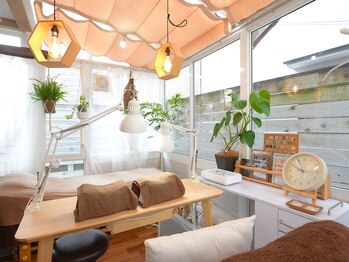 テラスで落ち着いた雰囲気