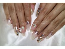 ネイルサロン R/スタイリングコース×Akira