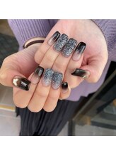 トータルサロン 白べぇーっ プラス/ブラックピクシーネイル