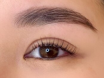 バモス(Vamos)の写真/コラーゲンTR付き★束感似合わせまつげパーマ¥5000》ダメージケアしながら理想の可愛い目元が叶う♪