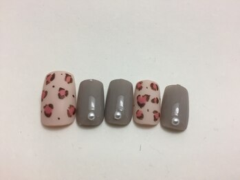 プライベートサロン イース/ヒョウ柄　