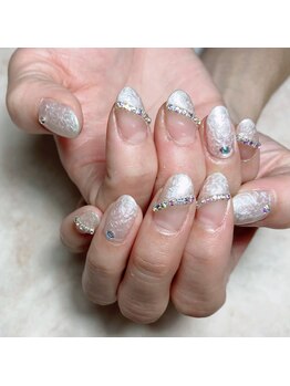 エムネイル(emu.nail)/シルクネイルフレンチ