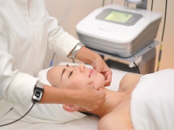 こころえくれれの写真/もたつくフェイスラインに！ラジオ波深部加温で老廃物を流してたるみ改善◎ハリや弾力が欲しい方に◎