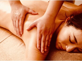 サンゴーハチ(358)/《大きくもちもちな手》