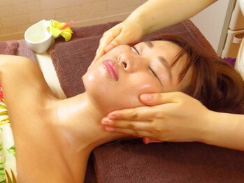 ハワイアンフォレストSpa 前橋店の写真/《小顔リフト！》20種の天然アロマ★リンパオイルマッサージで集中ケア！美肌と小顔を両方目指せます♪