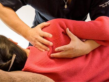 トウノ オステオパシー(Tono Osteopathy)の写真/首,肩の辛さを改善◎デスクワークでの首肩の疲れ、眼精疲労にも効果的！お得なクーポンあり☆