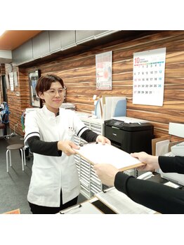 調布仙川整骨院/笑顔での対応