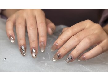 ムーイ(Mooi)/デザインマグネットネイル