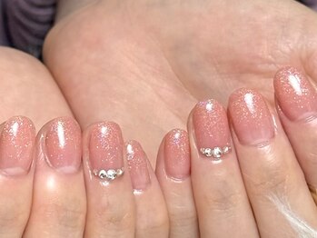 アール(R)の写真/【自爪に優しいパラジェル使用！】自爪を大切にしながらお手元を彩りたい大人女性におすすめです♪