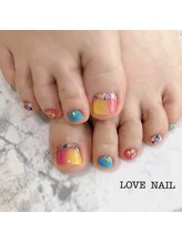 ラブネイル(LOVE NAIL)/カラフルフットネイル