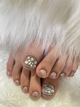 ジョリ チュン(JOLIE TRUONG)/