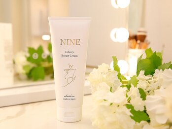 アネラ 北浜(ANERA)/最高峰のバストアップクリーム