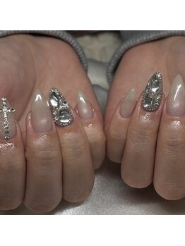 ダイガクドオリ美容室 ネイル(NAIL)/ビジューネイル