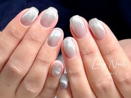 大人のシンプルマグネットネイル