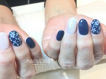 ネイルズ ララ(nails Lala)/シックフラワーネイル